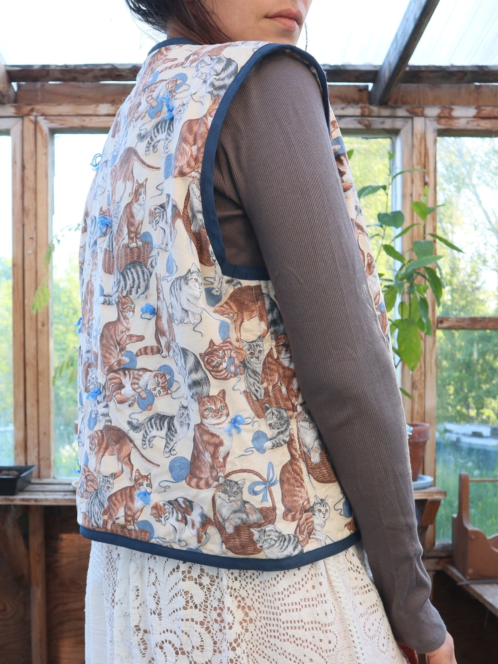 Upcycled Cat Vintage Print Quilt Vest in Cream and Blue - Picture 3 of 9